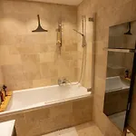 La Fontaine Doree - Jacuzzi, Piscine & Vue *