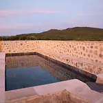 La Fontaine Doree - Jacuzzi, Piscine & Vue Apartment