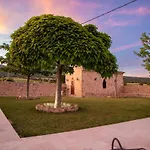 La Fontaine Doree - Jacuzzi, Piscine & Vue Apartment