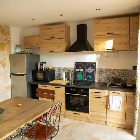 La Fontaine Doree - Jacuzzi, Piscine & Vue Appartement Montlaux