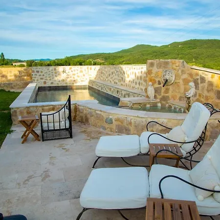 La Fontaine Doree - Jacuzzi, Piscine & Vue * Montlaux